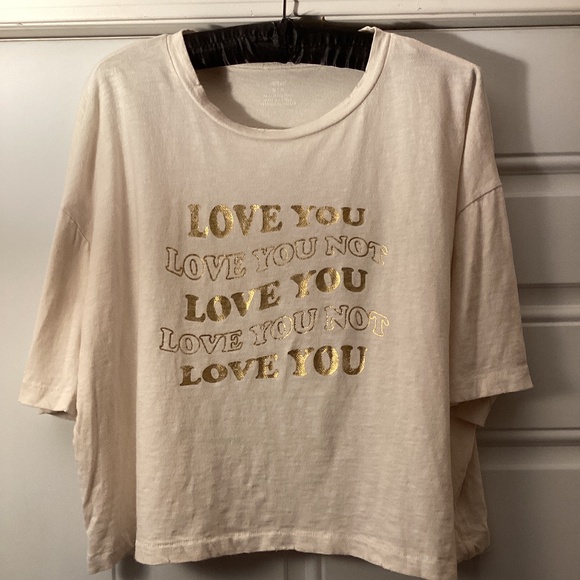 Aerie Love Me, Love Me Not Graphic Tee Shirt Size Medium - Picture 1 of 8